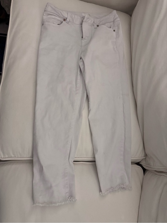 1822 Denim Denim - 1822 Denim White Ankle Crop Jeans with Frayed Hem